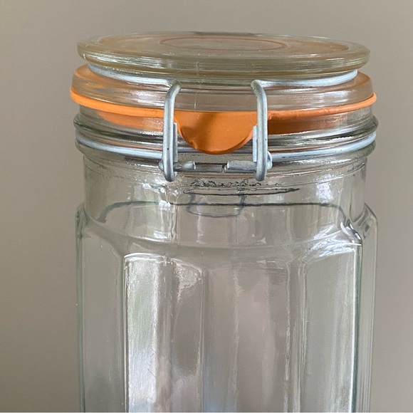 Vintage Glass Pasta Canister With Clamp Lid - Picture 9 of 10